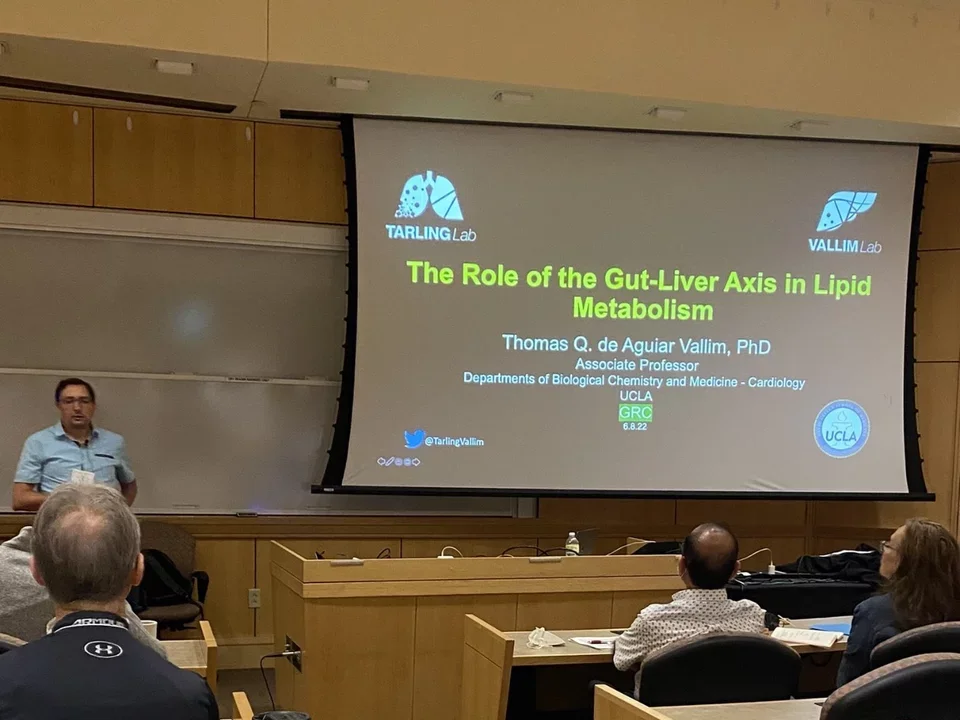 Dr. Vallim presents to classroom