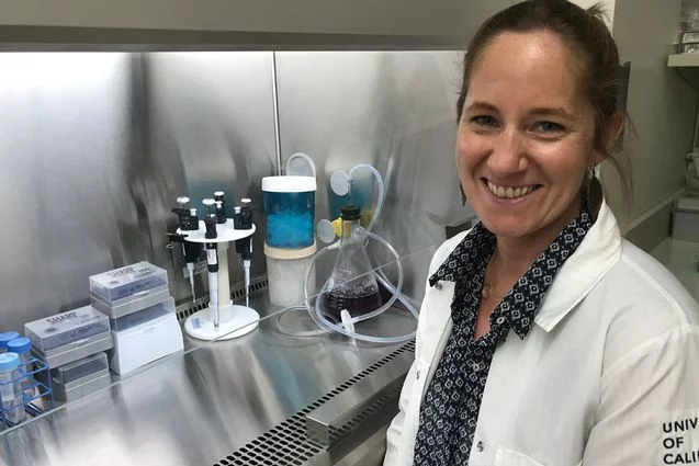 Dr. Elizabeth Tarling in lab